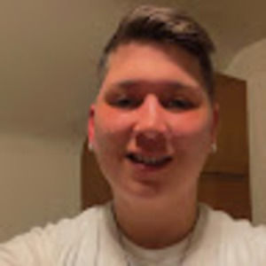 Meet your Posher, Marisa